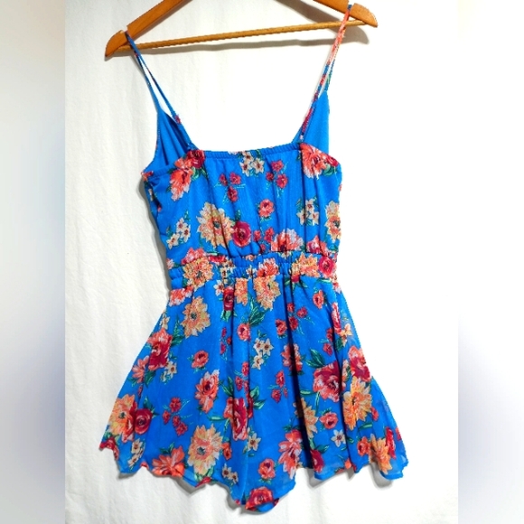 Miami Franchesca's Blue Floral Romper size Small - Picture 5 of 8